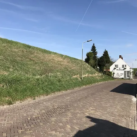 Heerlijk Dijkhuisje In Paal Graauw Exterior photo